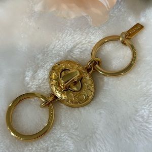 Coach Signature C Turnlock Valet Keyring in Goldtone